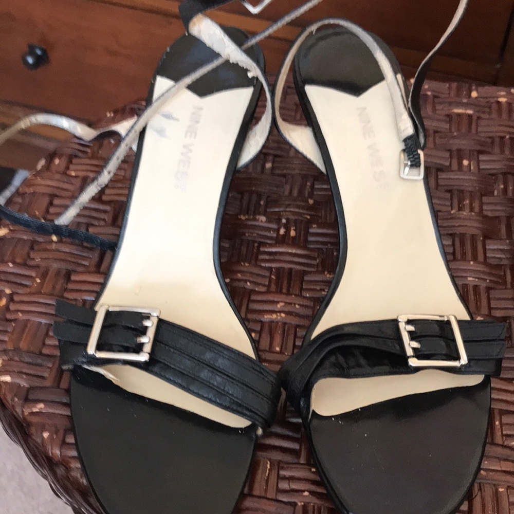 Bundled:  2 pairs of Shoes.